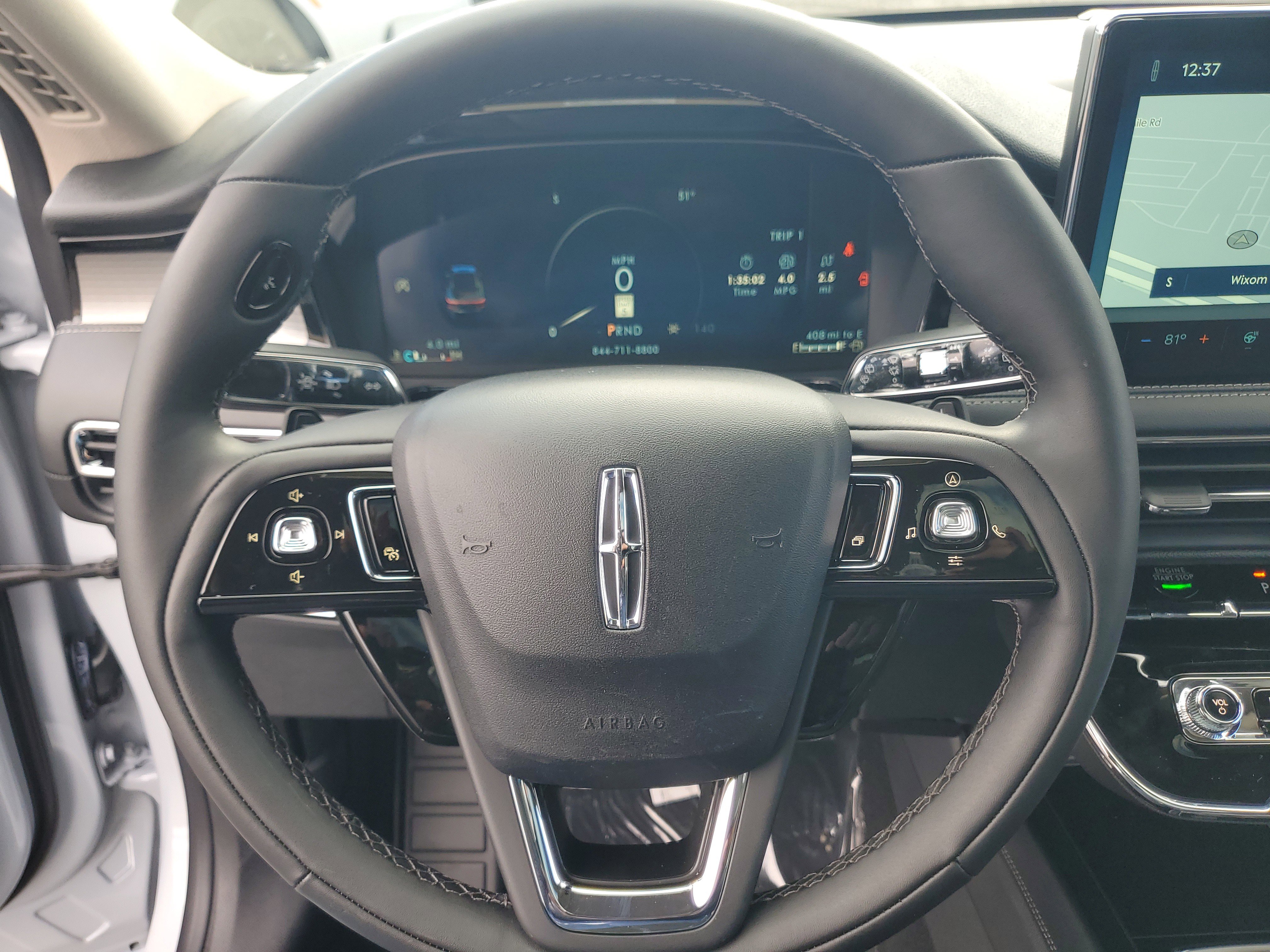 New 2026 Lincoln Corsair Premiere image 16