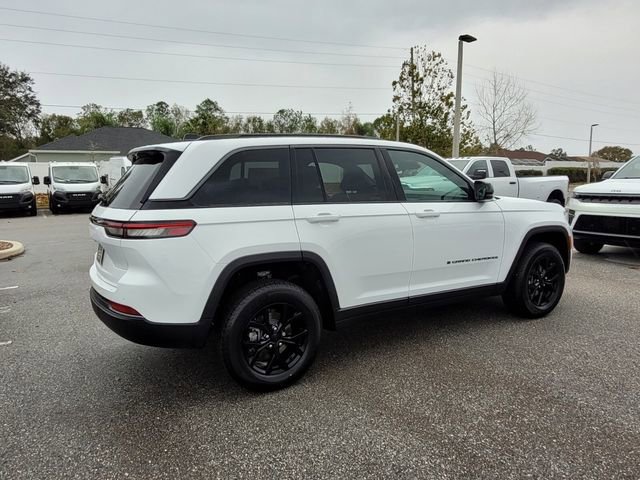 New 2026 Jeep Grand Cherokee Altitude RWD image 12