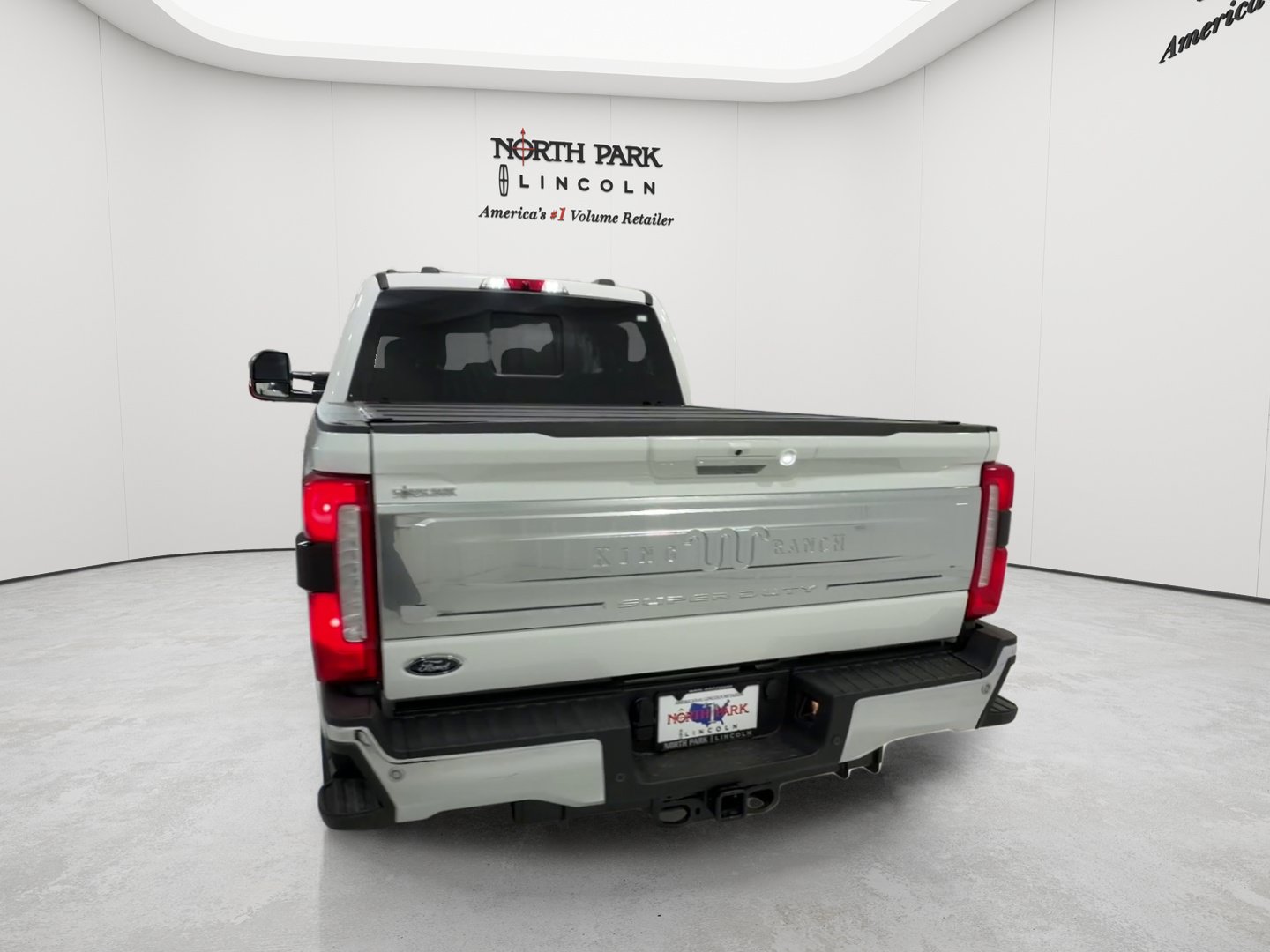 Used 2026 Ford F250 King Ranch w/ Chrome Package AWD/4WD image 4