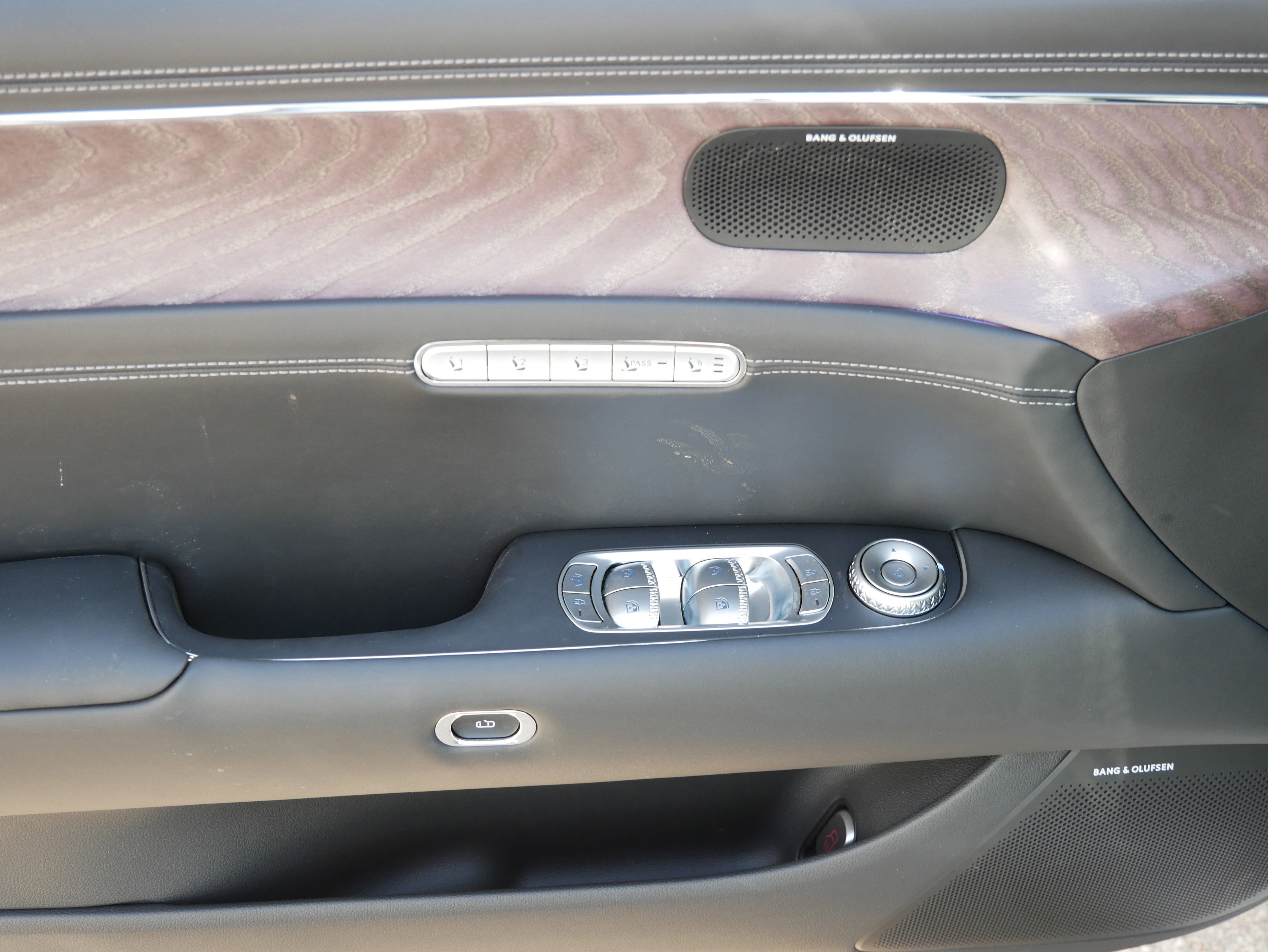 New 2025 Genesis G90 3.5T image 8