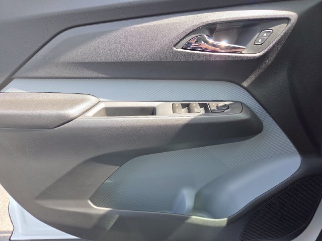 New 2027 Chevrolet Bolt RS FWD image 29