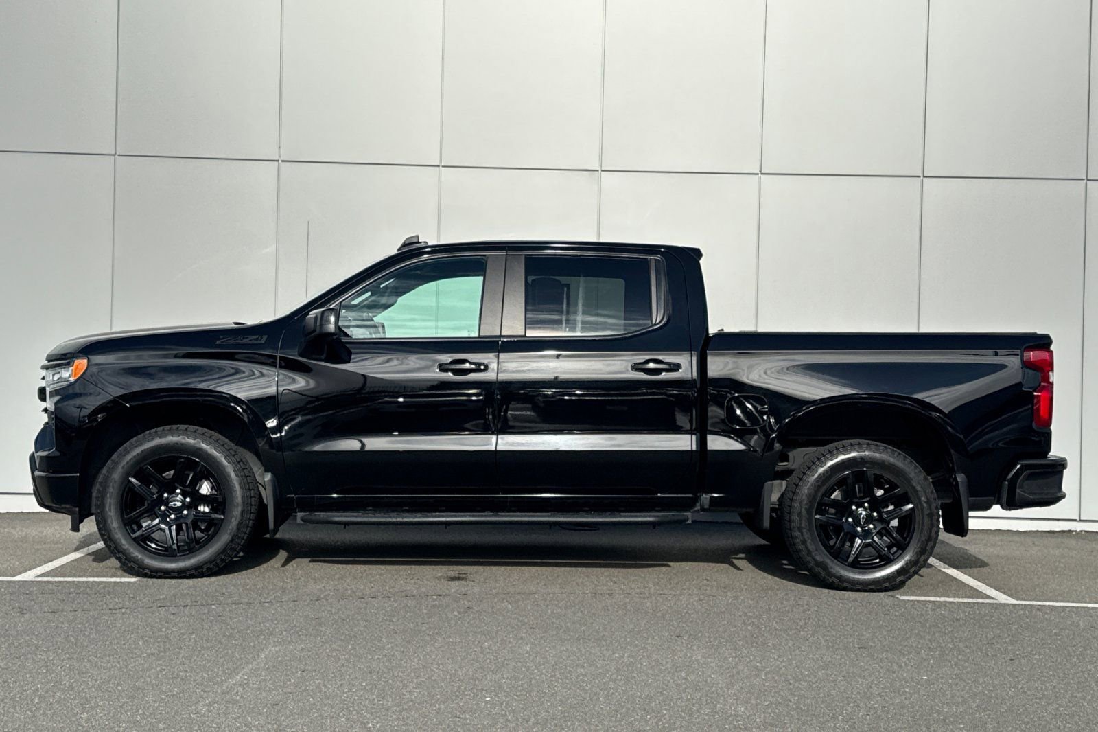 Used 2024 Chevrolet Silverado 1500 RST w/ Convenience Package II image 2