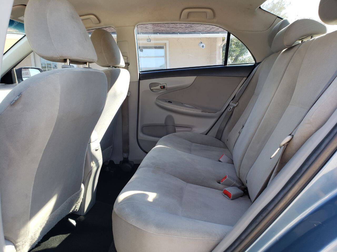 Used 2013 Toyota Corolla L image 10