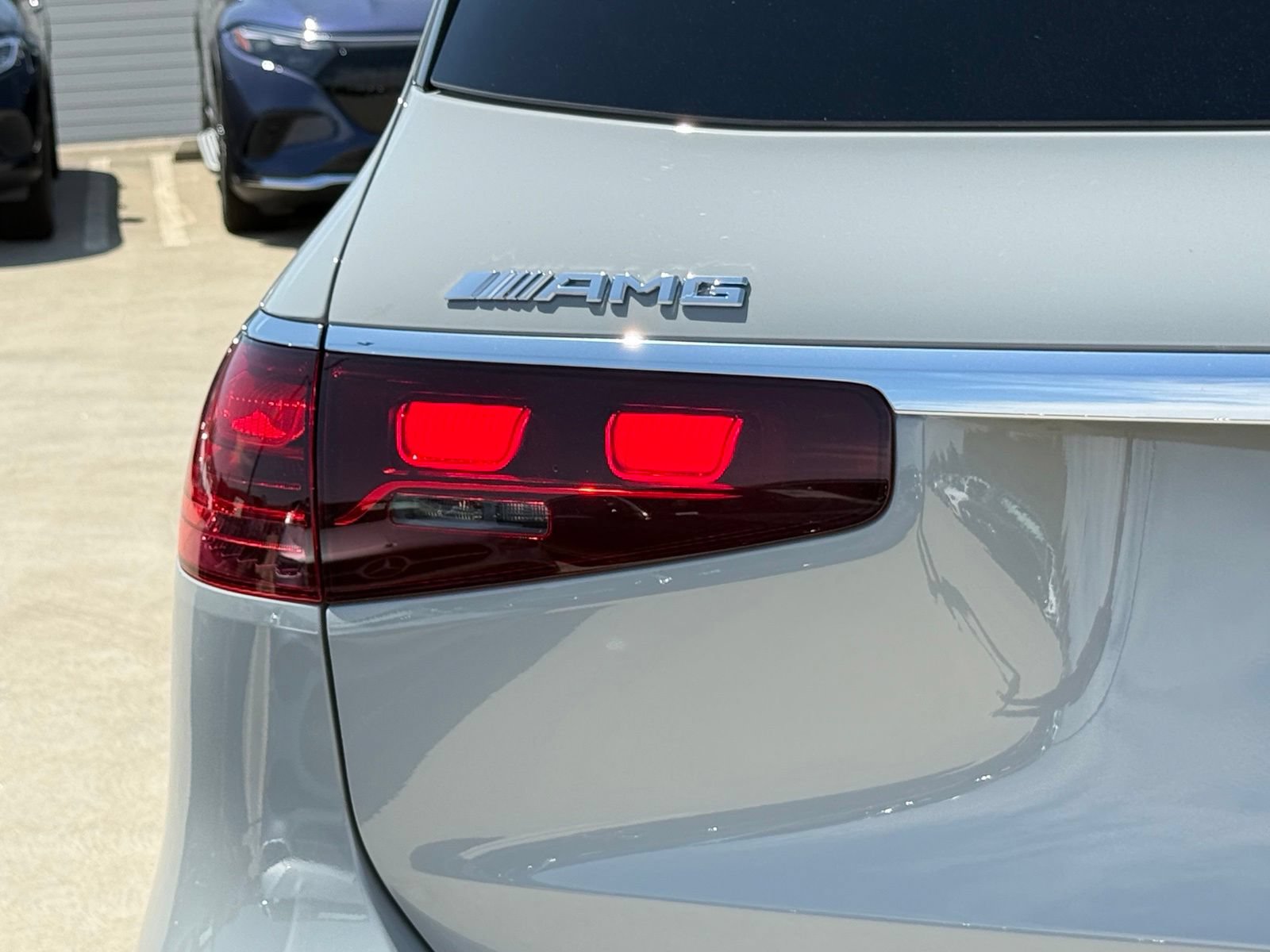 New 2026 Mercedes-Benz GLS 63 AMG 4MATIC image 11