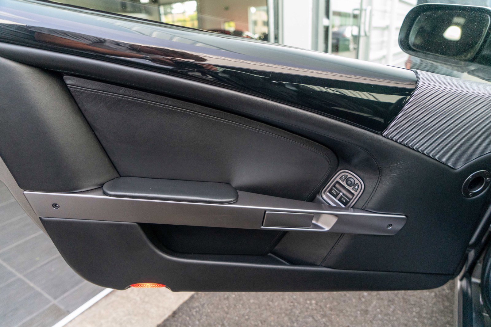 Used 2006 Aston Martin DB9 Coupe RWD image 14