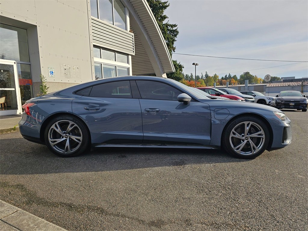 Used 2022 Audi e-tron GT Premium Plus image 9