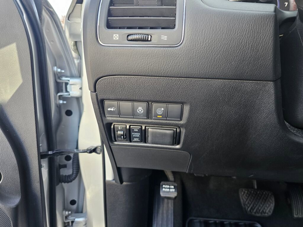 Used 2018 INFINITI QX80 4WD w/ Driver Assistance Package image 29