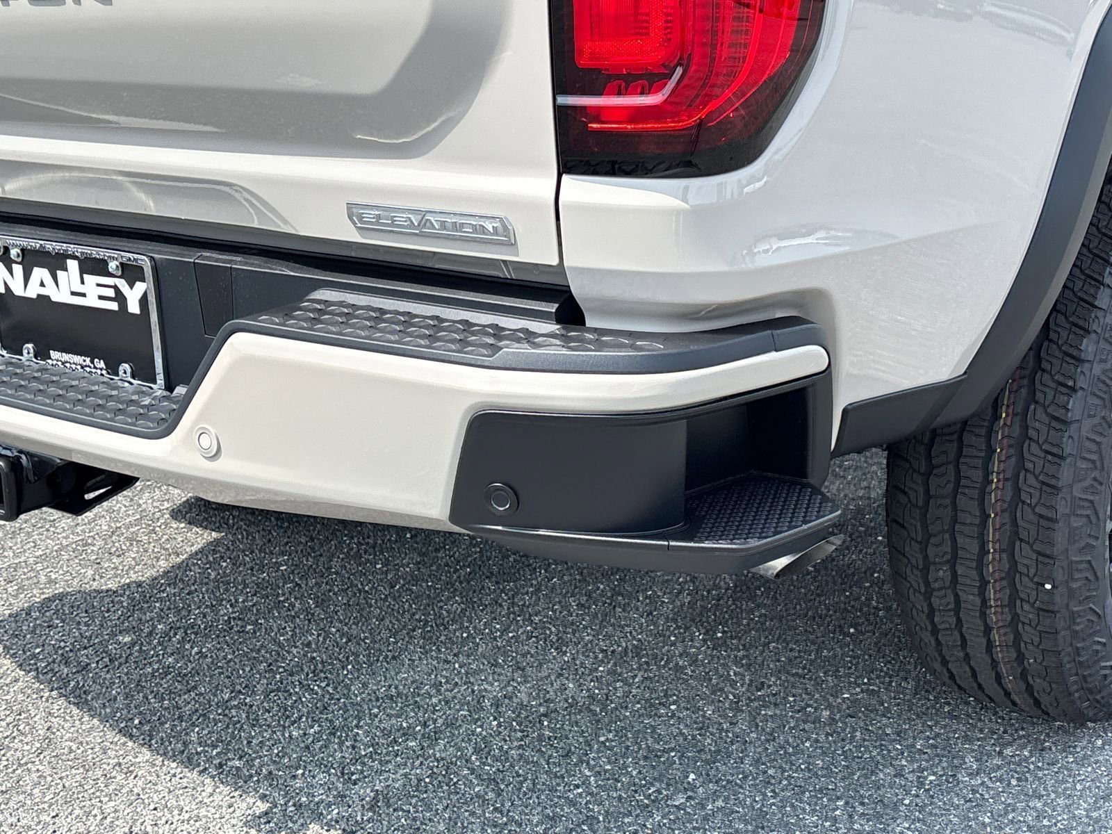 New 2026 GMC Canyon Elevation w/ Convenience Package image 34