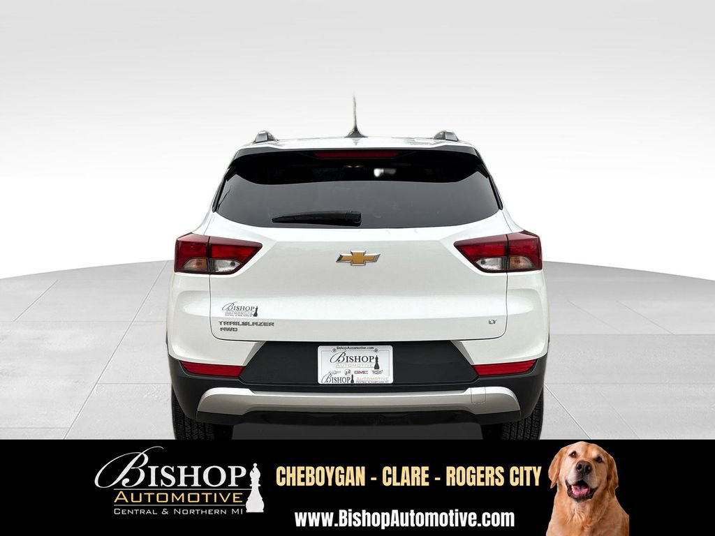 Used 2024 Chevrolet TrailBlazer LT AWD/4WD image 10
