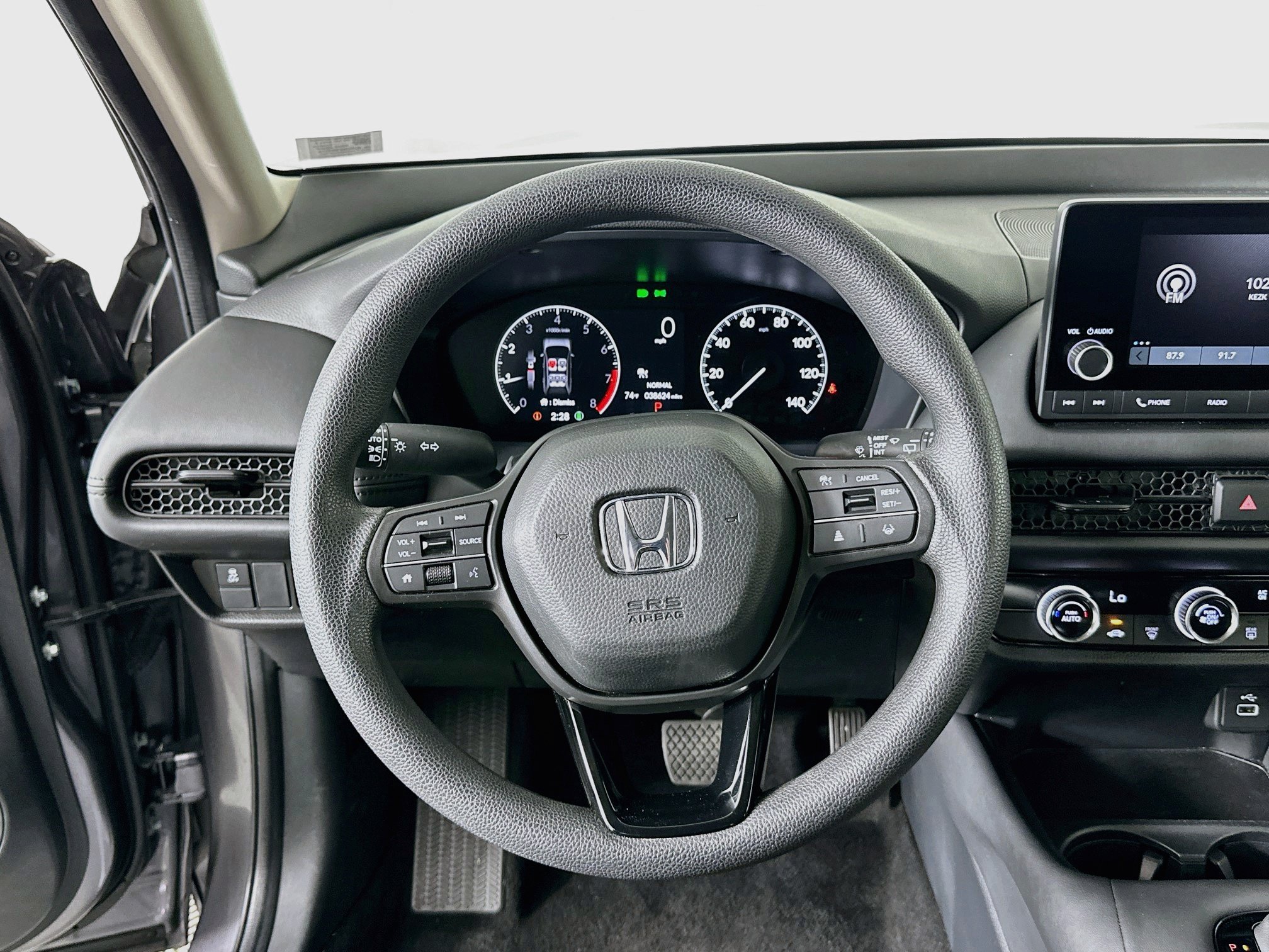 Used 2025 Honda HR-V LX image 17
