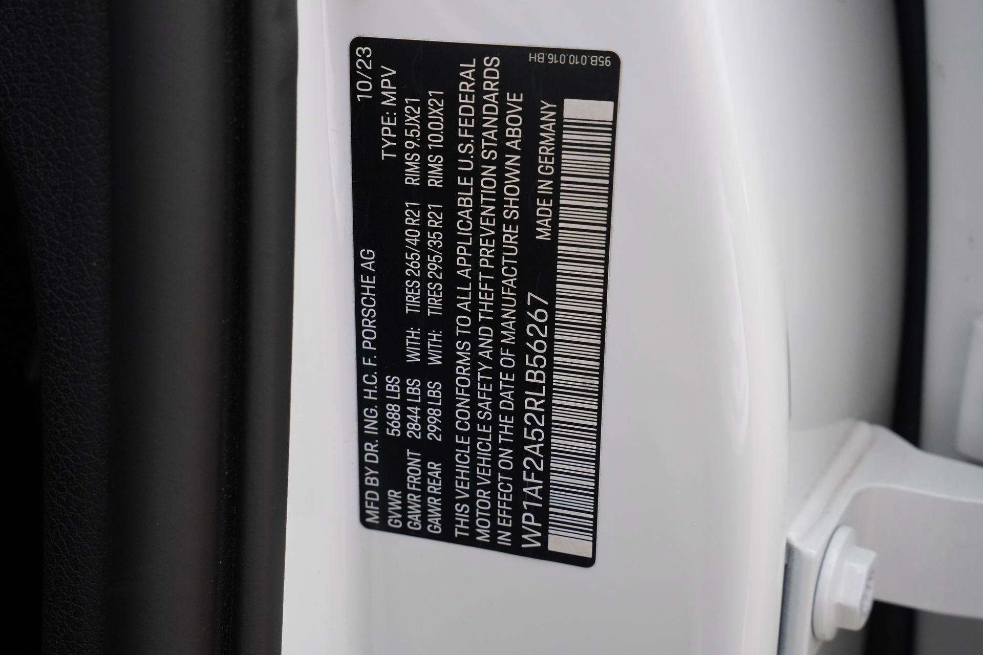 Used 2024 Porsche Macan GTS image 31