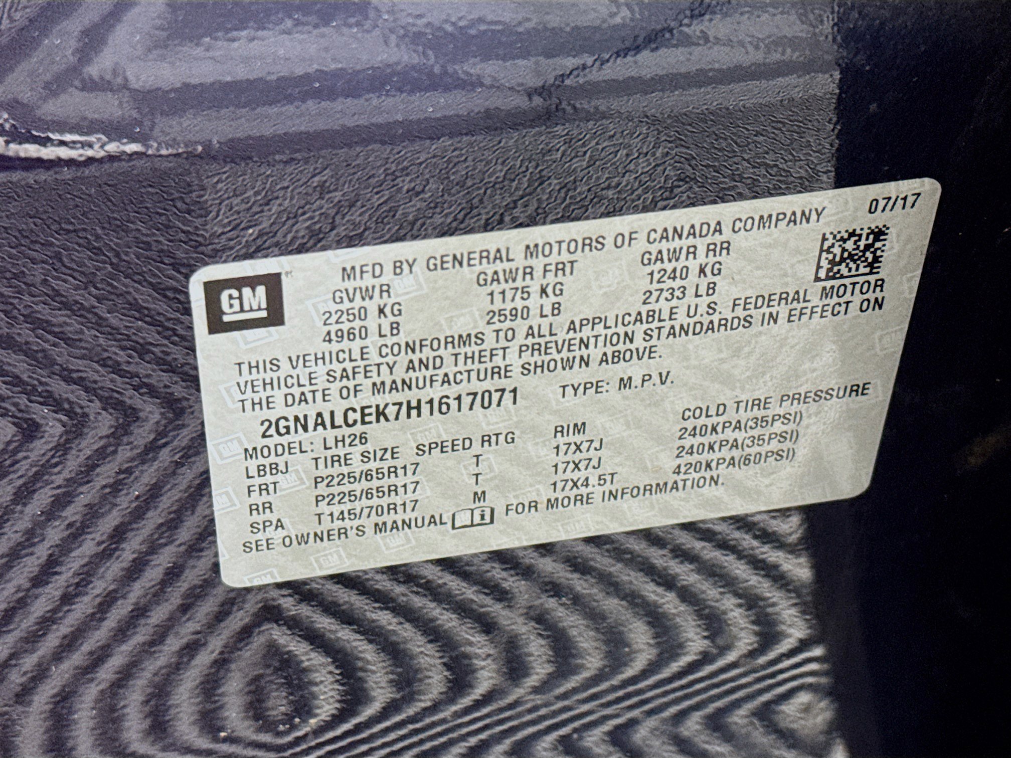 Used 2017 Chevrolet Equinox LT w/ Convenience Package image 38