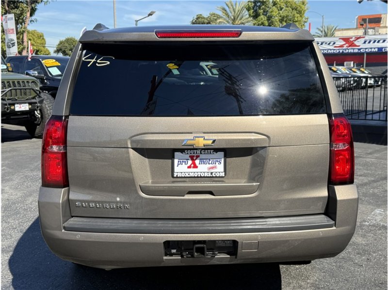 Used 2016 Chevrolet Suburban LT image 13