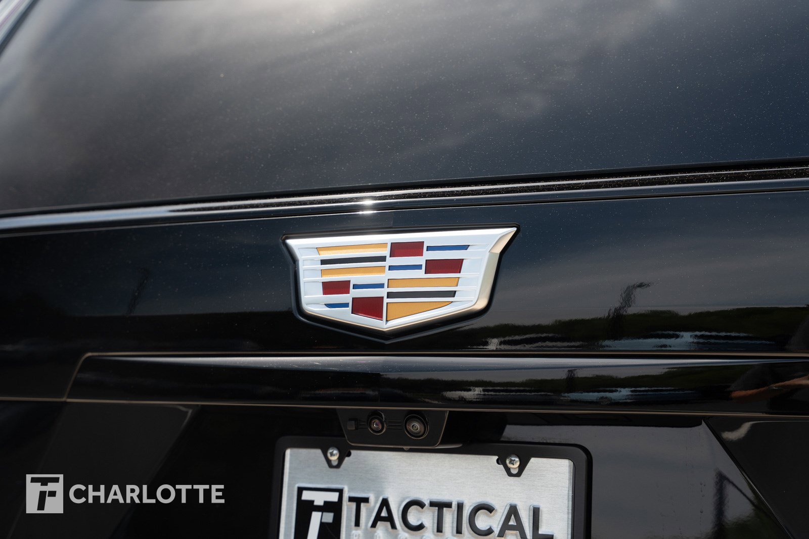 Used 2025 Cadillac Escalade Sport Platinum w/ LPO, Floor Liner Package AWD/4WD image 14