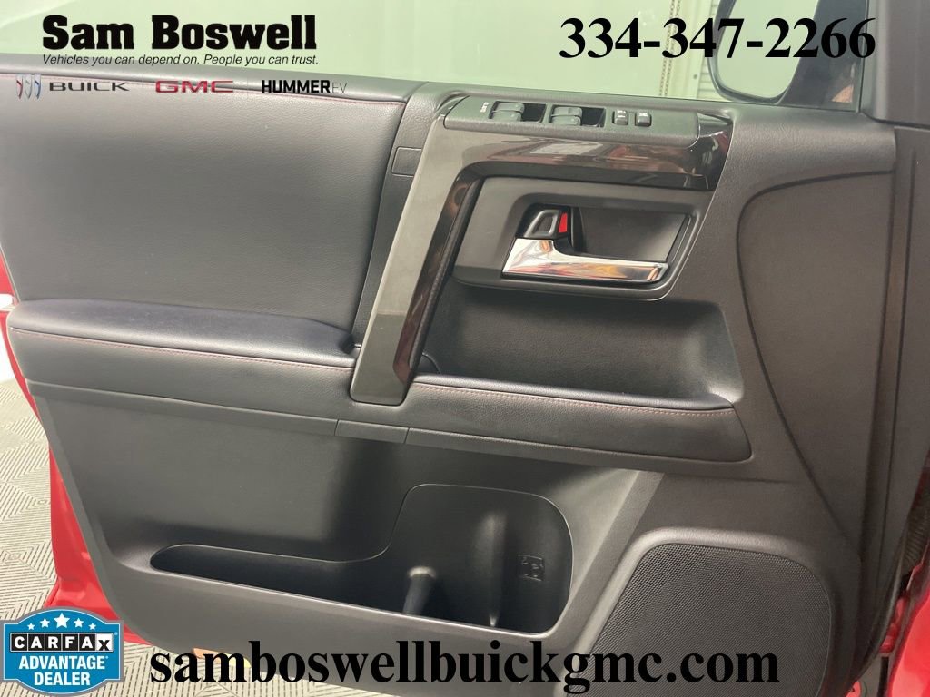 Used 2021 Toyota 4Runner Venture w/ Moonroof Package image 18