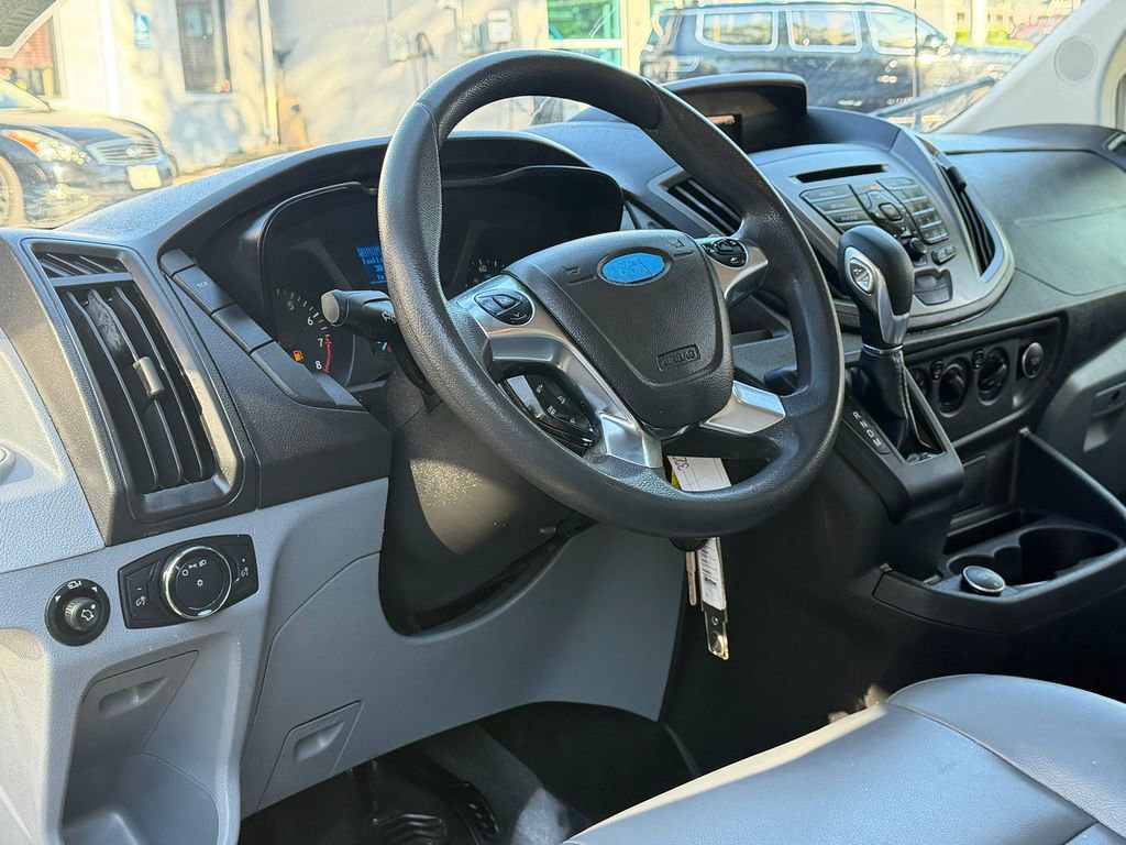 Used 2019 Ford Transit 150 130 Low Roof RWD image 18
