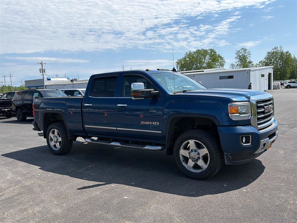 Used 2015 GMC Sierra 2500 SLT w/ All-Terrain HD Package AWD/4WD image 2