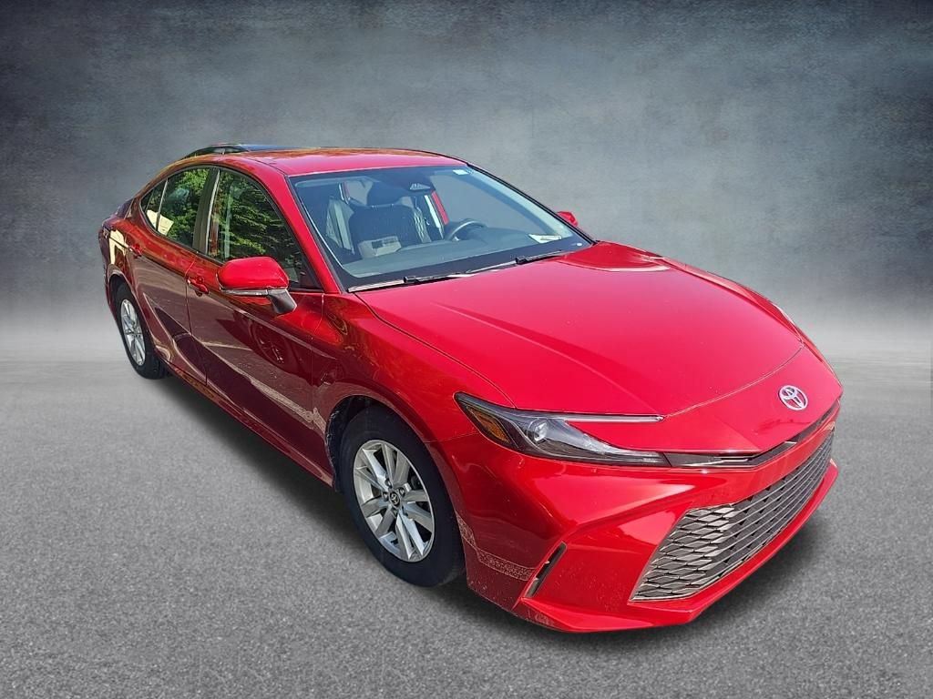 Used 2025 Toyota Camry LE FWD image 7