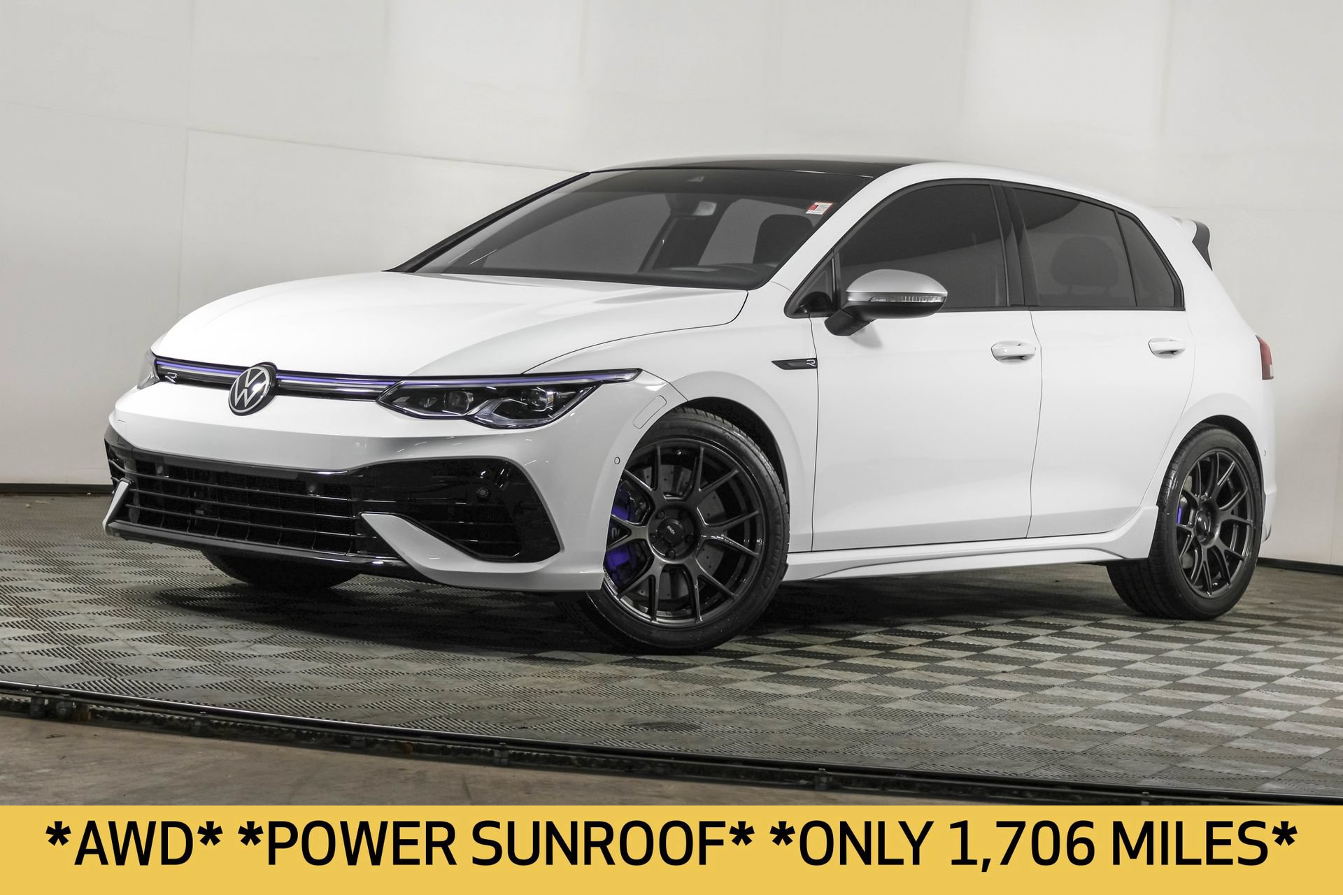 Used 2022 Volkswagen Golf R AWD/4WD image 2