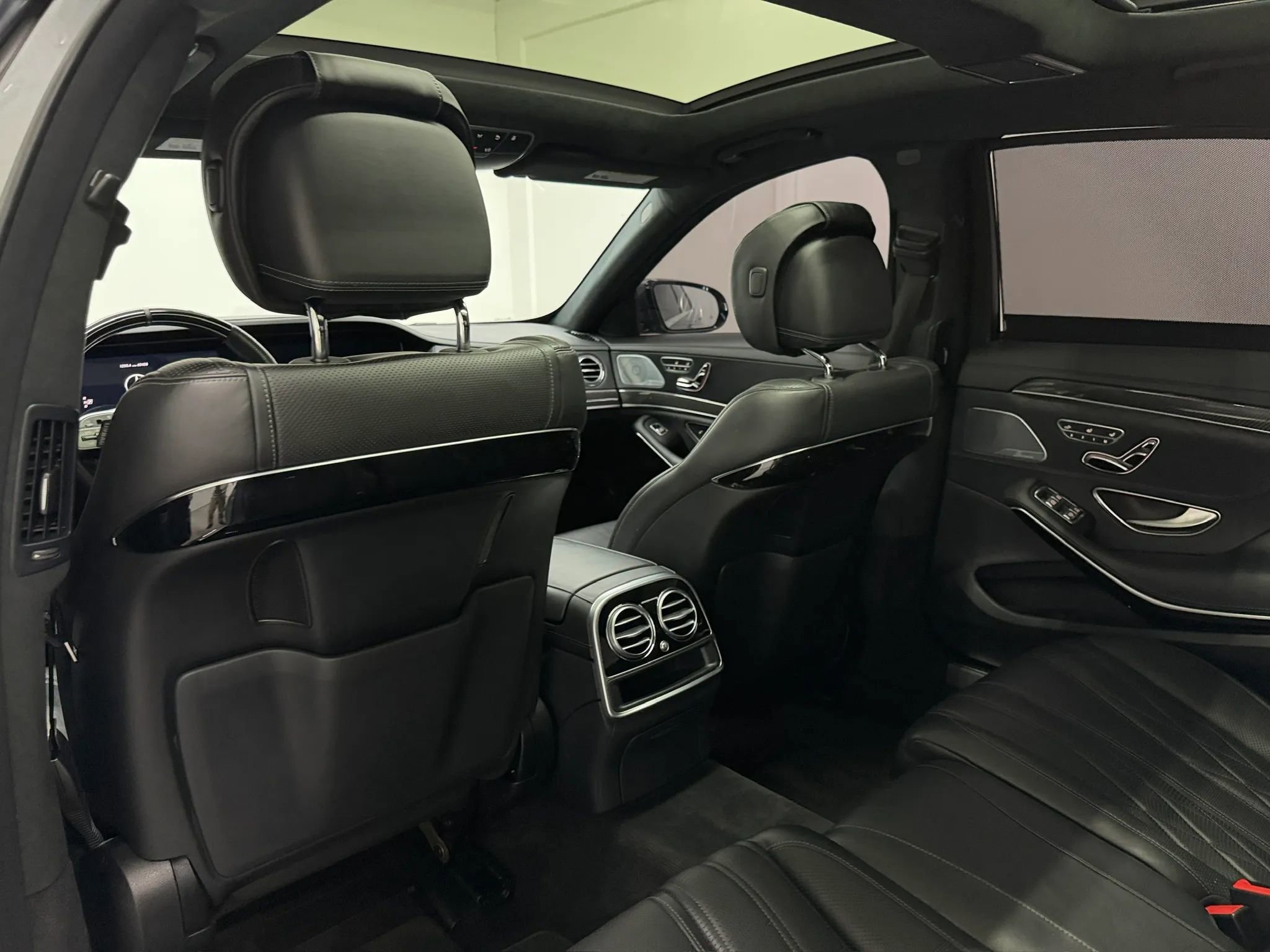 Used 2020 Mercedes-Benz S 63 AMG 4MATIC Sedan image 13