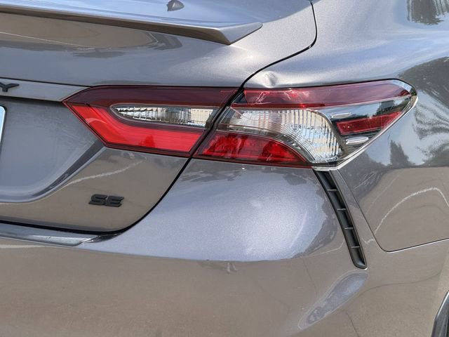 Used 2022 Toyota Camry SE FWD image 7