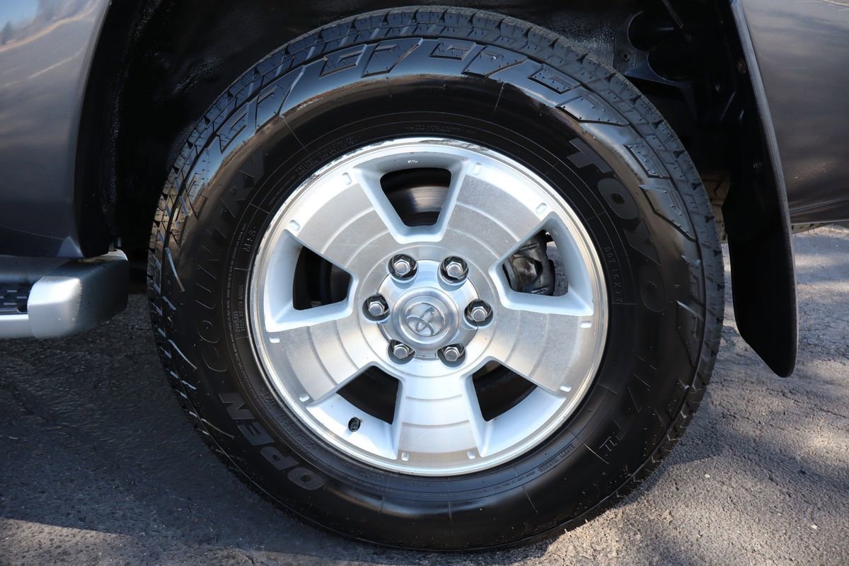 Used 2003 Toyota 4Runner Limited image 41