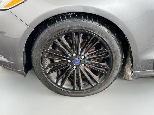 Used 2013 Ford Fusion SE image 24