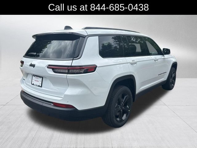 New 2026 Jeep Grand Cherokee L Limited w/ Limited Altitude Package AWD/4WD image 5