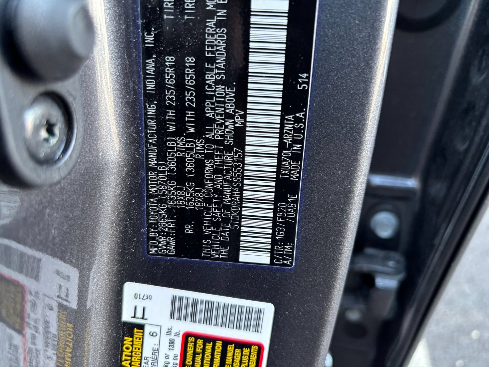 Used 2025 Toyota Highlander LE FWD image 28