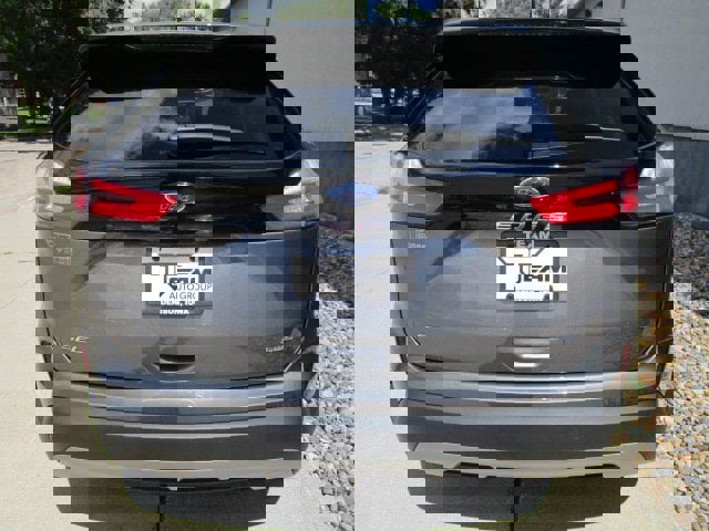 Used 2024 Ford Edge SEL image 6