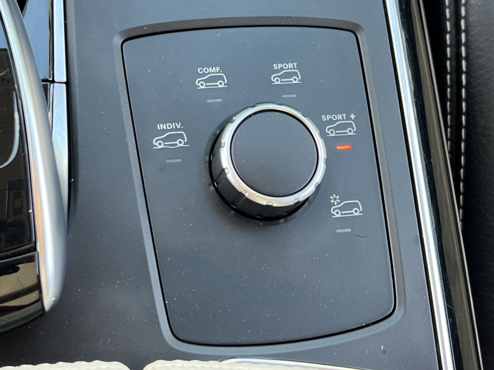 Used 2018 Mercedes-Benz GLE 43 AMG 4MATIC image 34