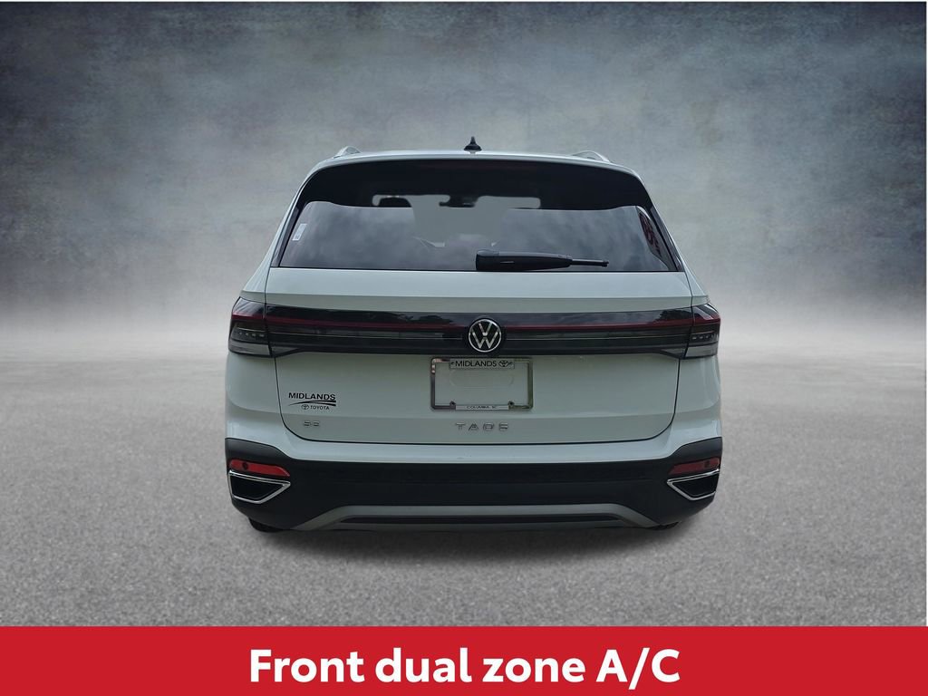 Used 2025 Volkswagen Taos SE FWD image 5