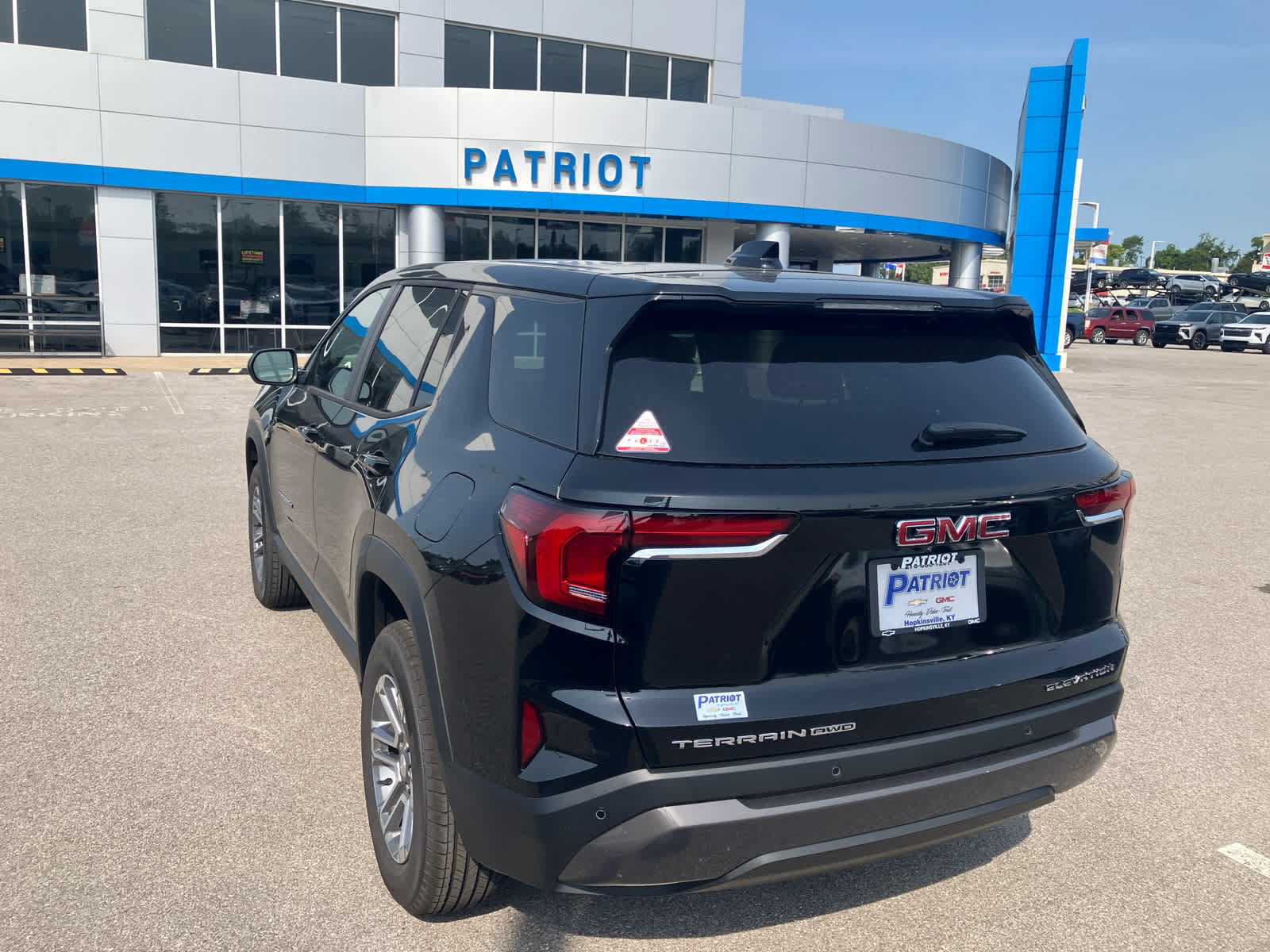 New 2027 GMC Terrain Elevation w/ LPO, Floor Liner Package AWD/4WD image 5