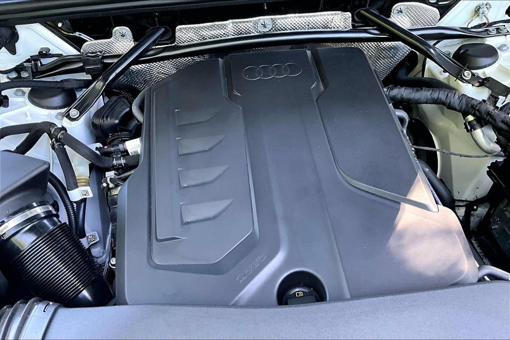 Used 2025 Audi Q5 Premium w/ Convenience Package AWD/4WD image 31