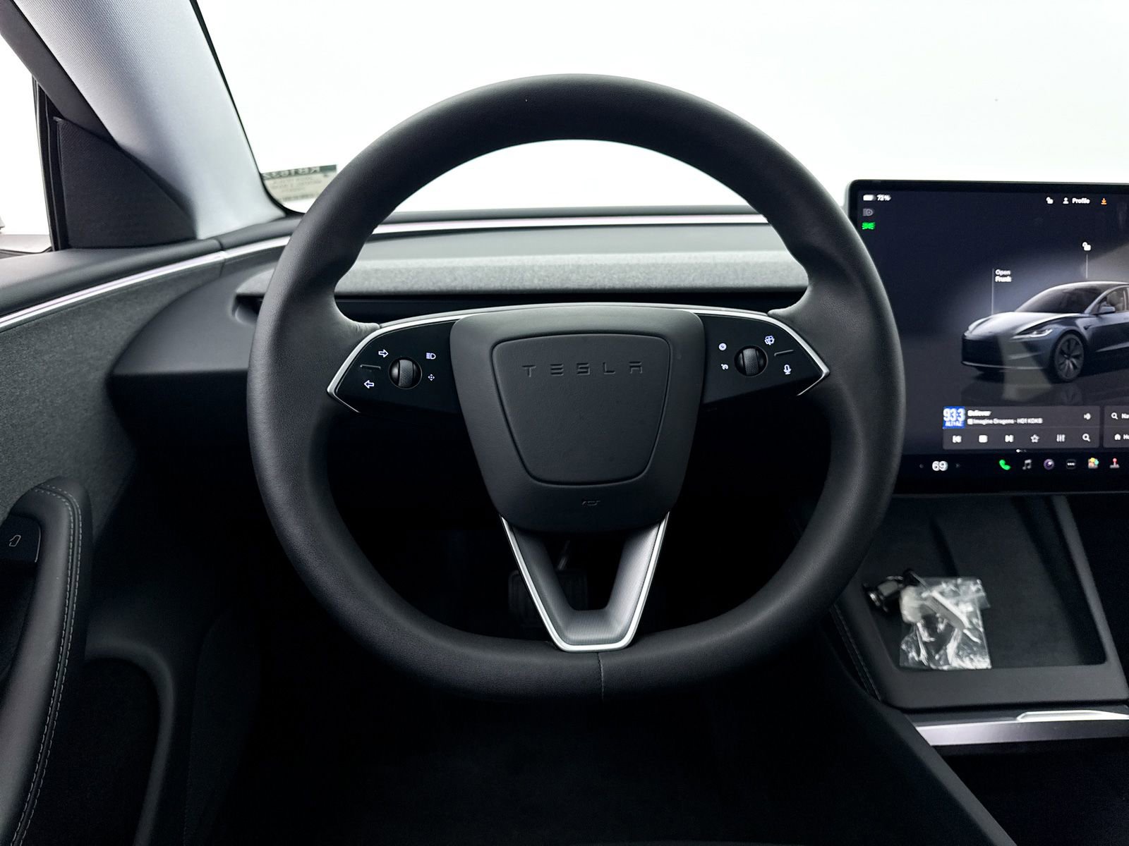 Used 2024 Tesla Model 3 Standard Range image 3