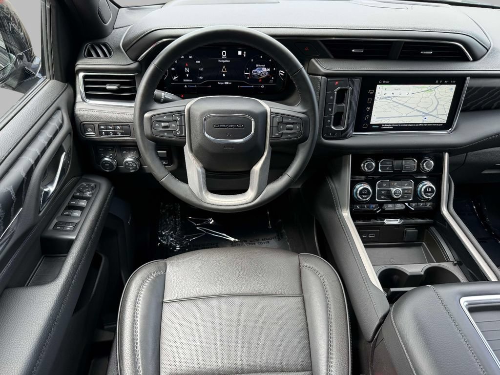 Used 2023 GMC Yukon Denali w/ Max Trailering Package AWD/4WD image 4