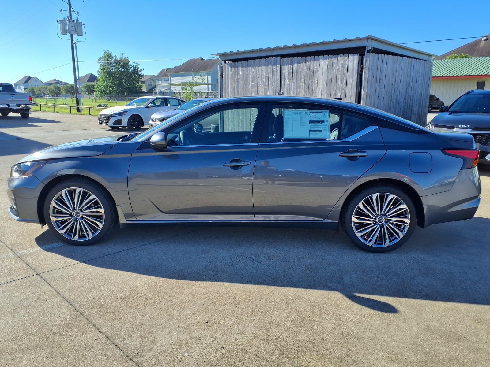 New 2026 Nissan Altima 2.5 SV w/ SV Premium Package FWD image 8