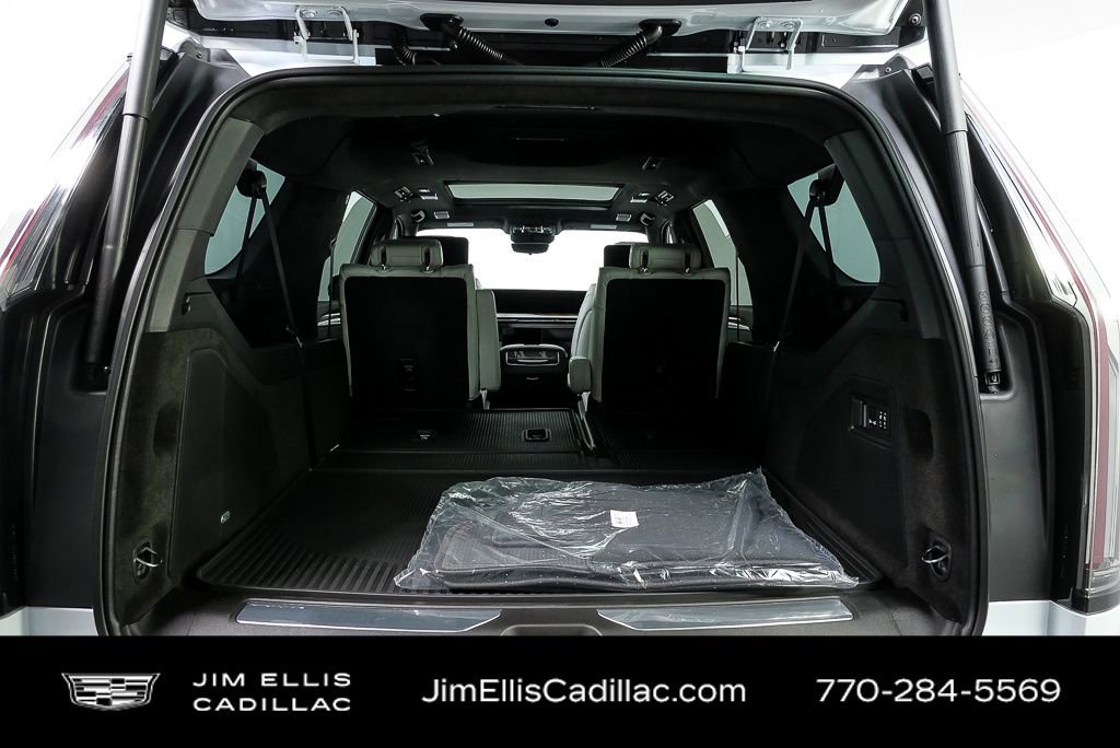 Certified 2026 Cadillac Escalade ESV Platinum Sport w/ LPO, ONYX Package image 34