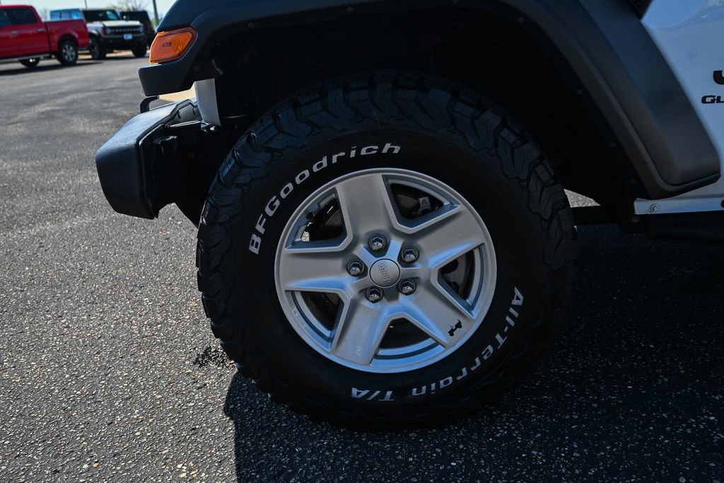 Used 2020 Jeep Gladiator Sport w/ Quick Order Package 24S image 12