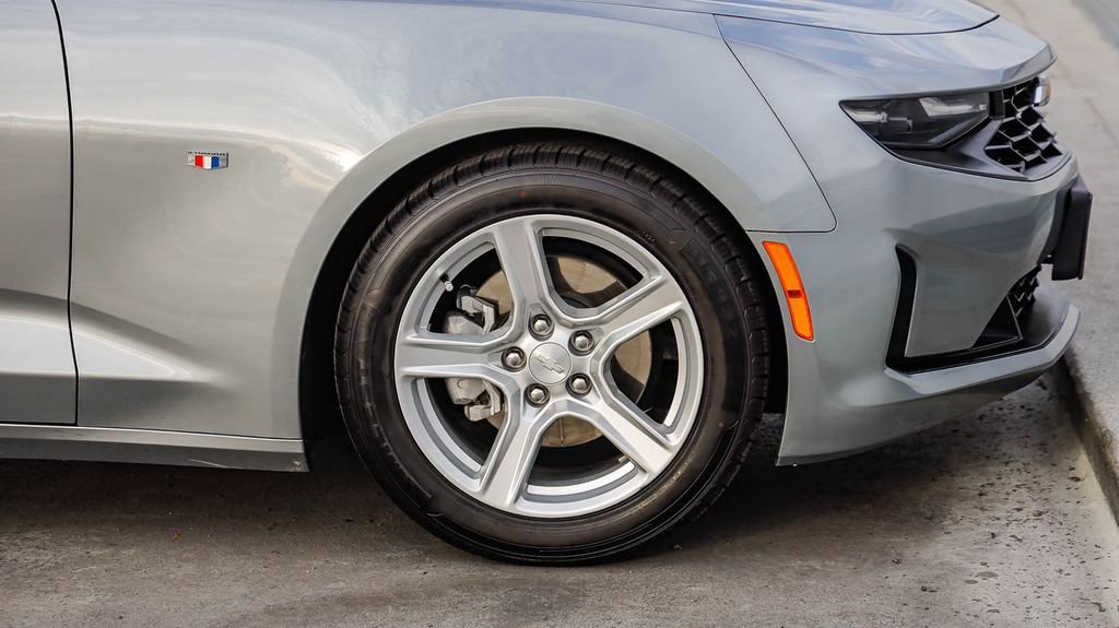 Used 2023 Chevrolet Camaro LT image 11