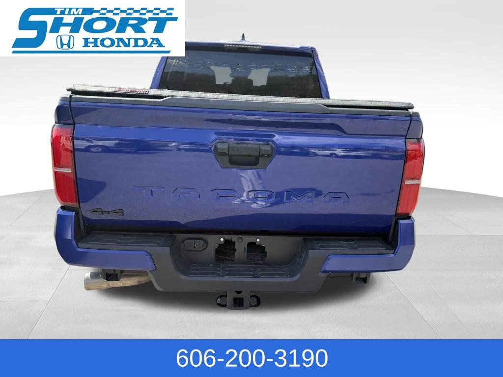 Used 2025 Toyota Tacoma TRD Off-Road image 5
