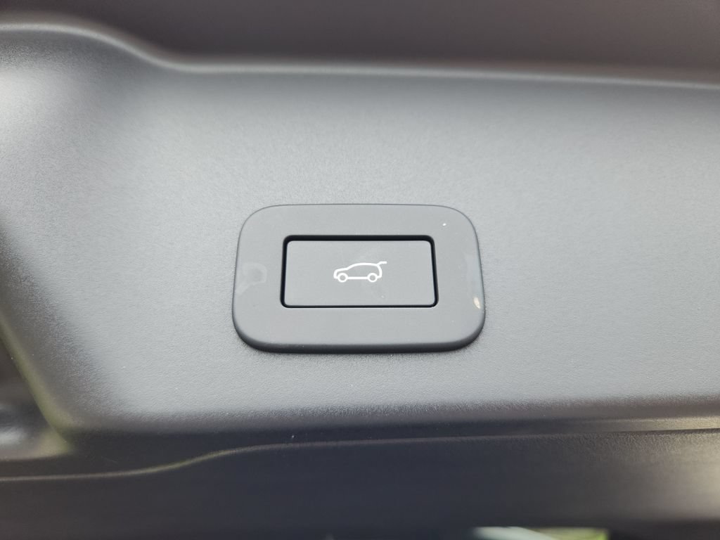 New 2026 Land Rover Range Rover Evoque Hoxton AWD/4WD image 14
