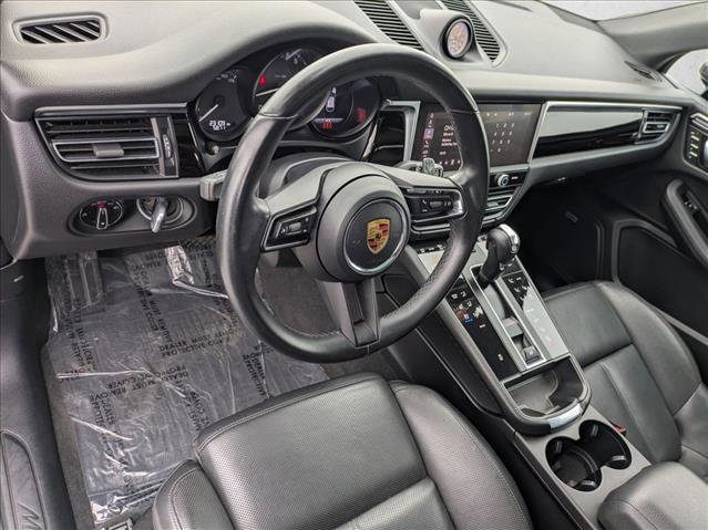 Used 2022 Porsche Macan image 10