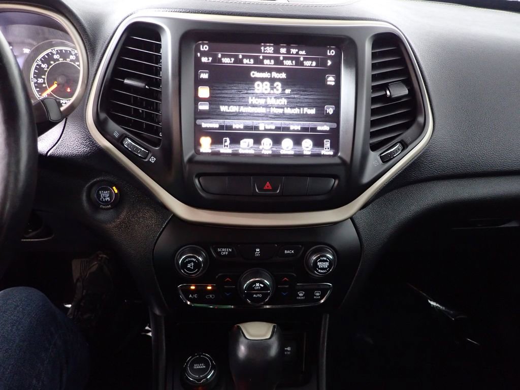 Used 2014 Jeep Cherokee Limited AWD/4WD image 29
