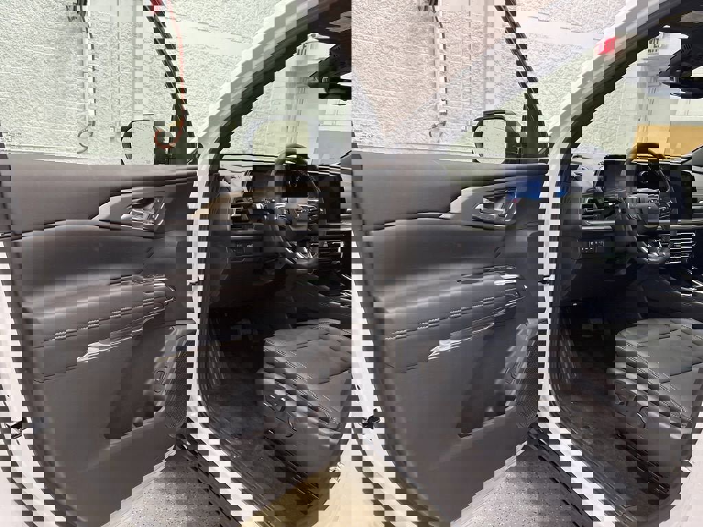 New 2026 Chevrolet Traverse LT AWD/4WD image 13