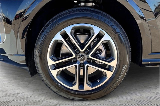 Used 2025 Audi Q5 Premium Plus w/ Premium Plus image 8