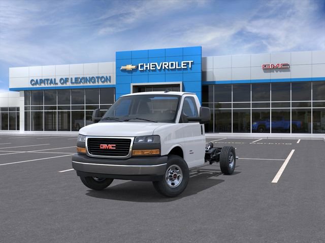 New 2025 GMC Savana 3500 w/ Power Convenience Package RWD image 8