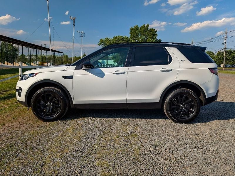 Used 2019 Land Rover Discovery Sport HSE AWD/4WD image 9