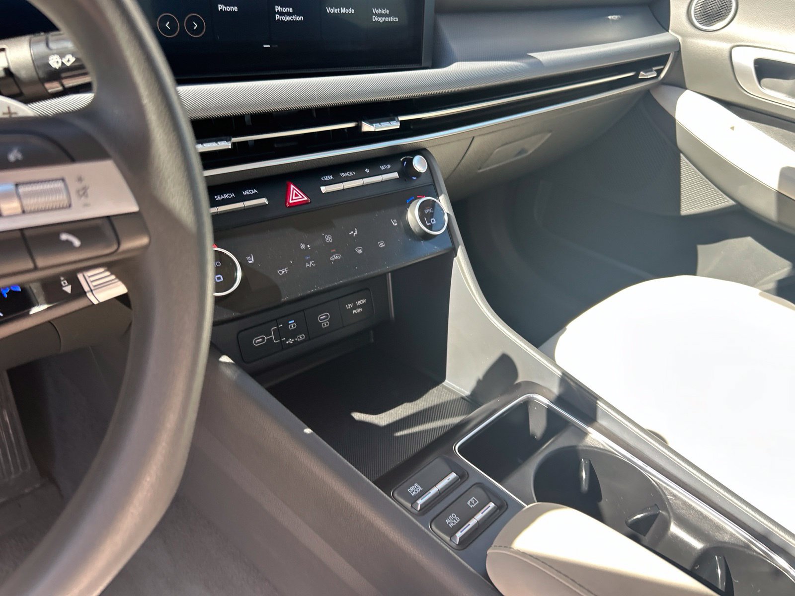 Used 2025 Hyundai Sonata SEL FWD image 22