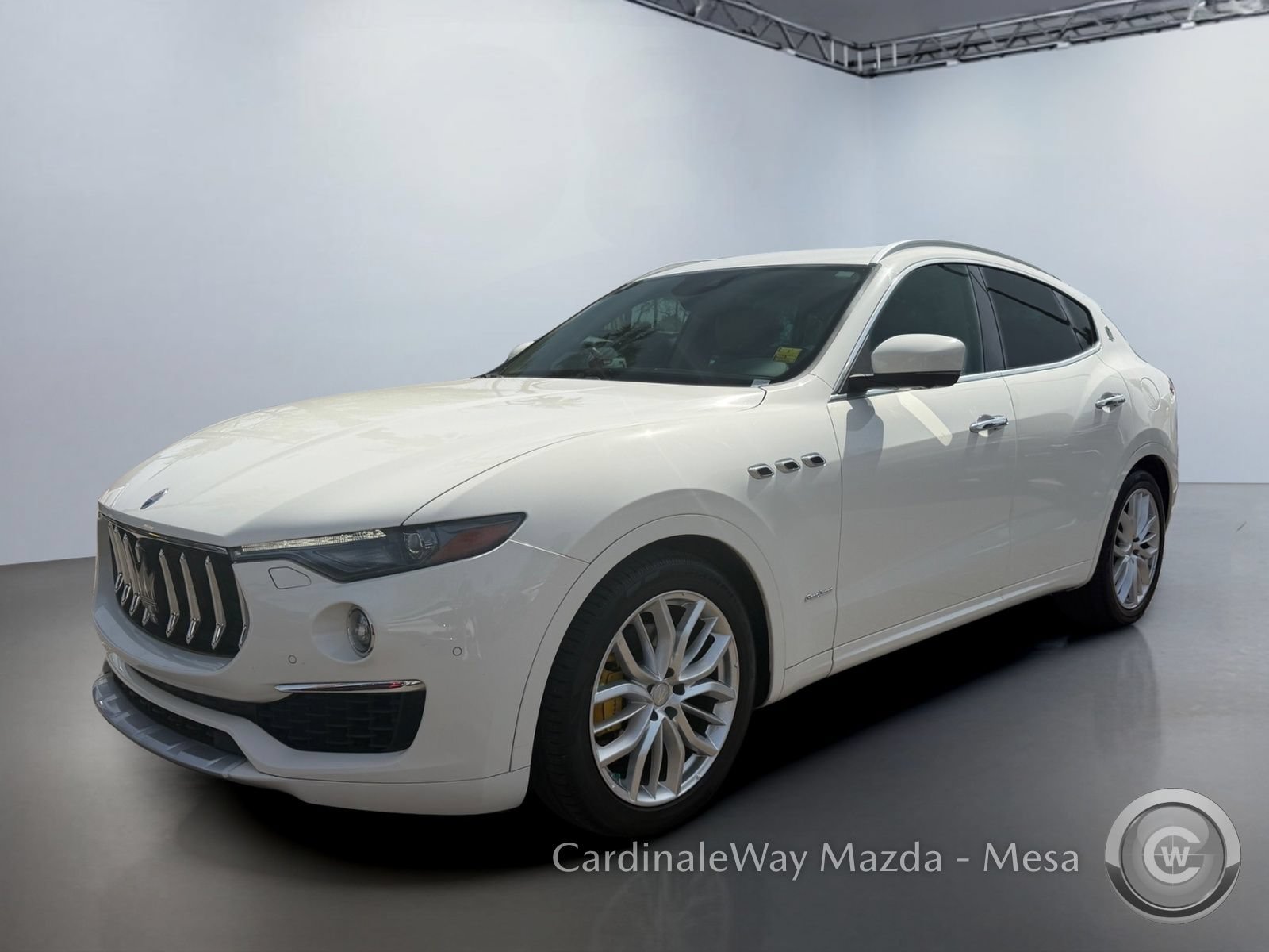 Used 2019 Maserati Levante GranLusso AWD/4WD image 9